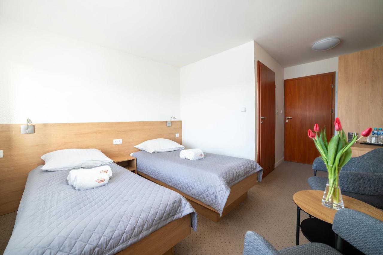 Hotel Angie Puszczykowo Esterno foto